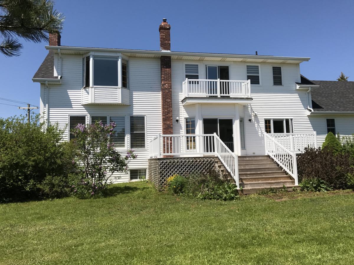 Seaview White House Bed & Breakfast Stratford Екстериор снимка