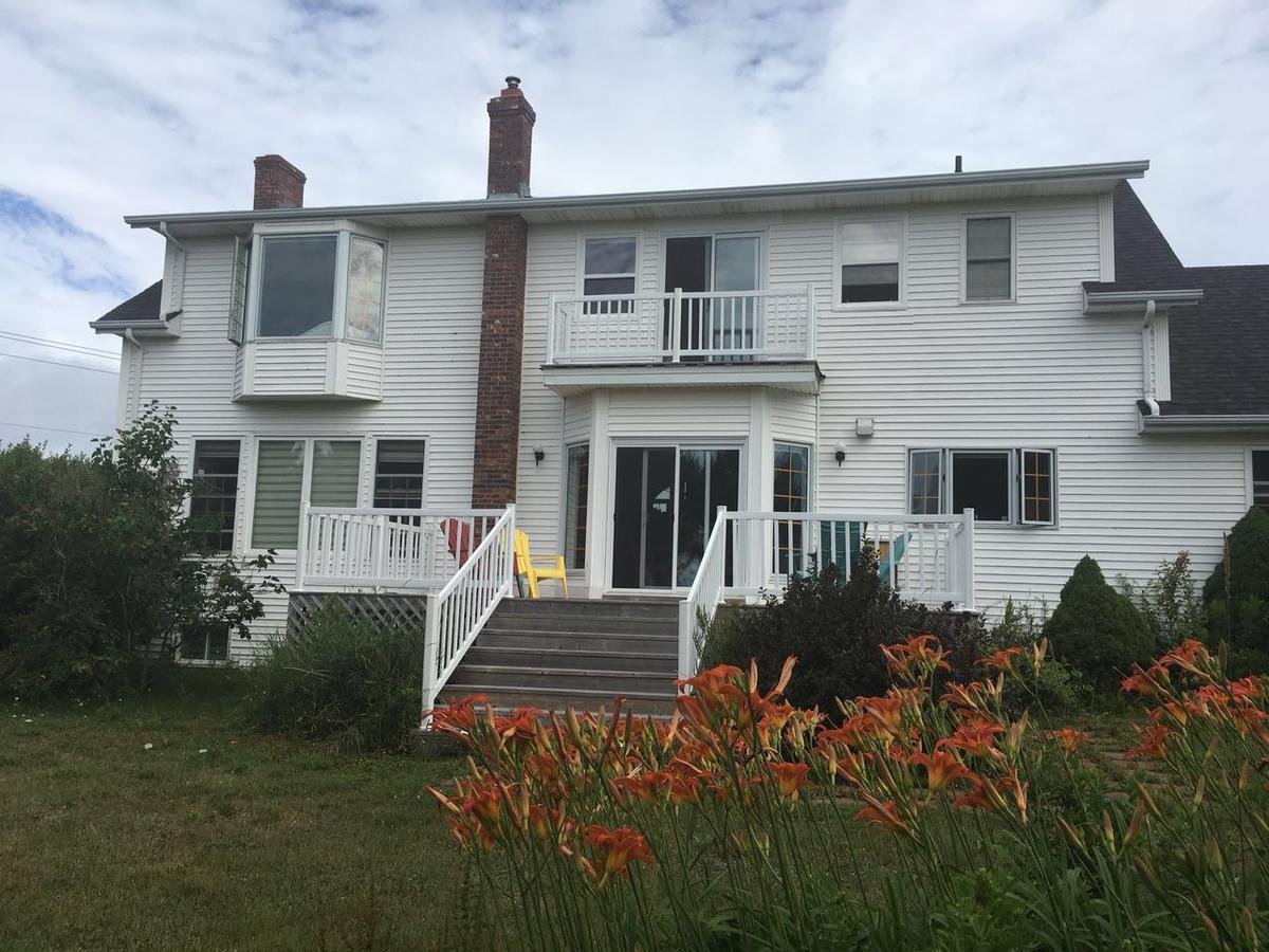 Seaview White House Bed & Breakfast Stratford Екстериор снимка