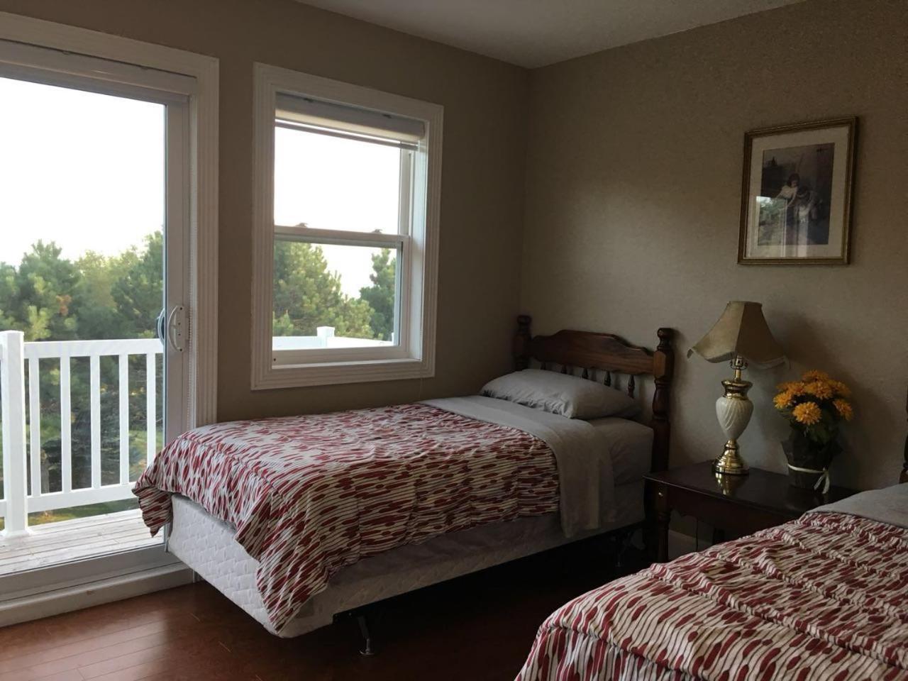 Seaview White House Bed & Breakfast Stratford Екстериор снимка