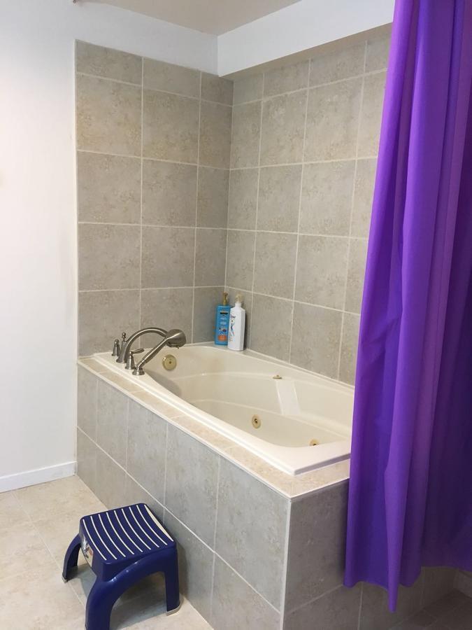 Seaview White House Bed & Breakfast Stratford Екстериор снимка