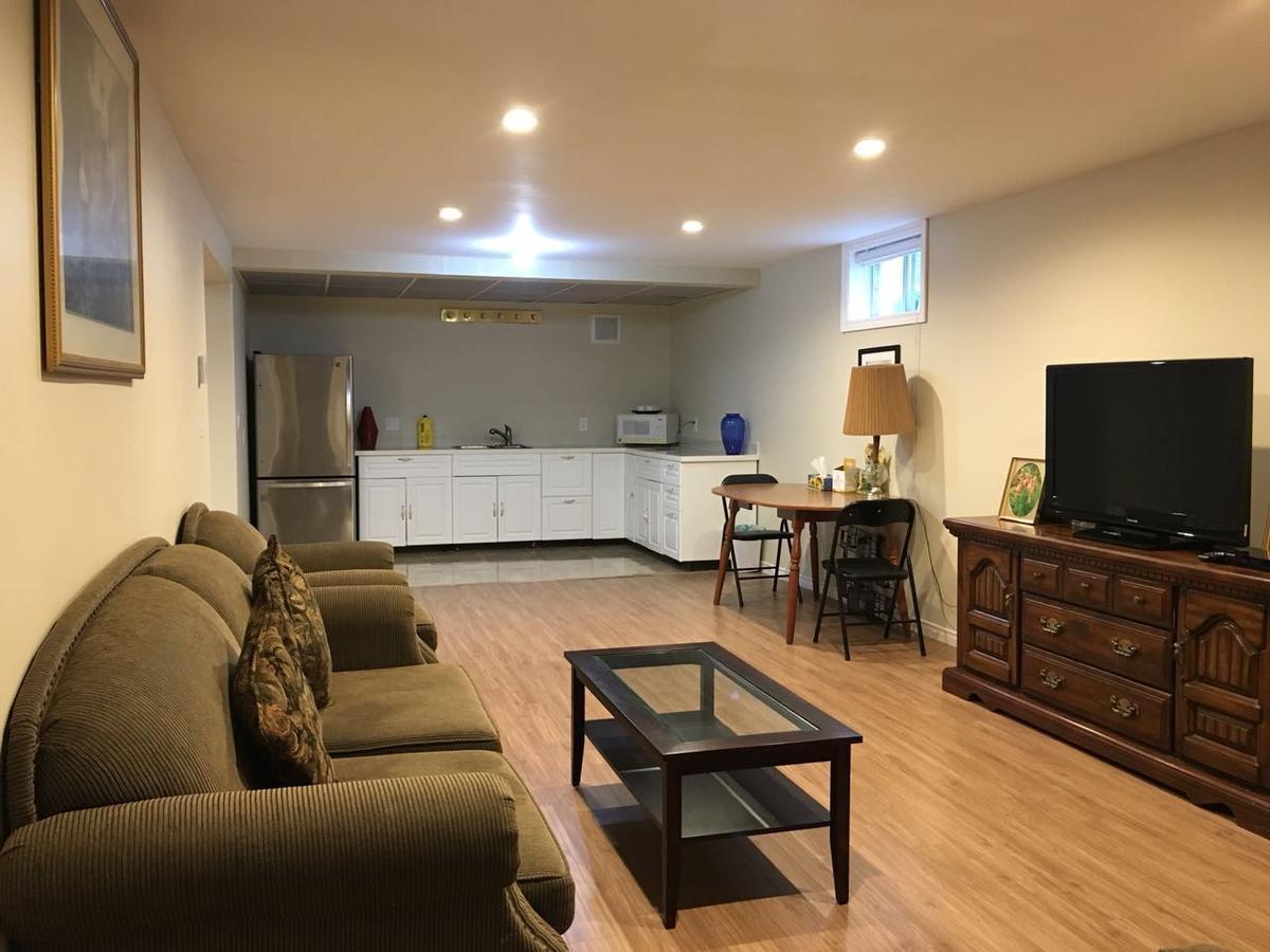 Seaview White House Bed & Breakfast Stratford Екстериор снимка