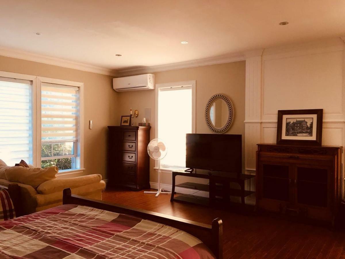 Seaview White House Bed & Breakfast Stratford Екстериор снимка